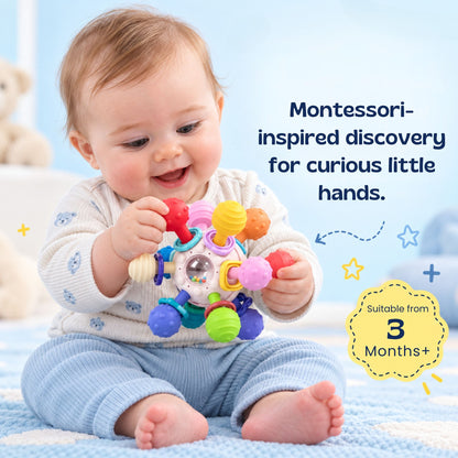 Balle de dentition sensorielle multicolore pour bébé sur fond blanc