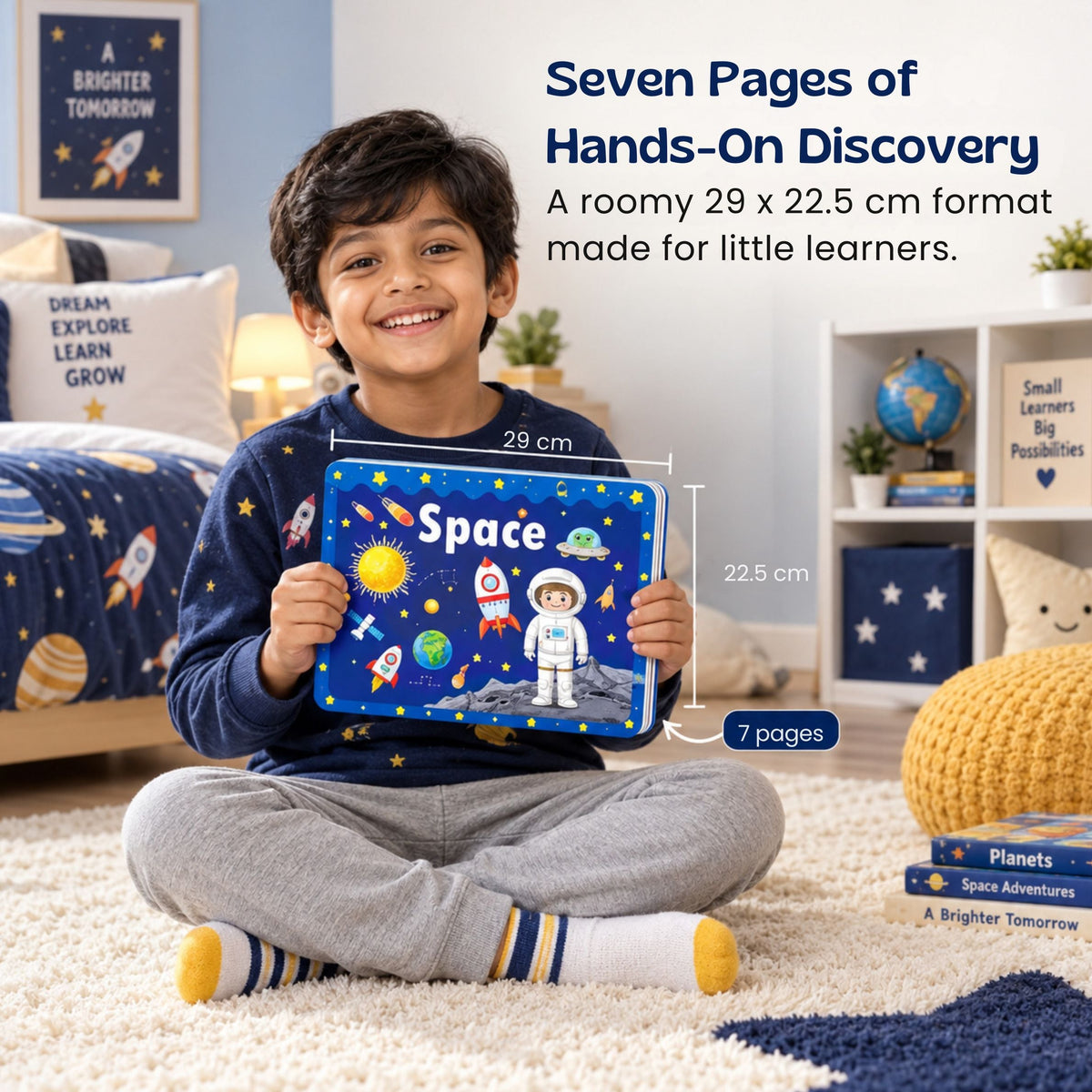 Enfant explorant une page interactive sur les planètes et l’espace