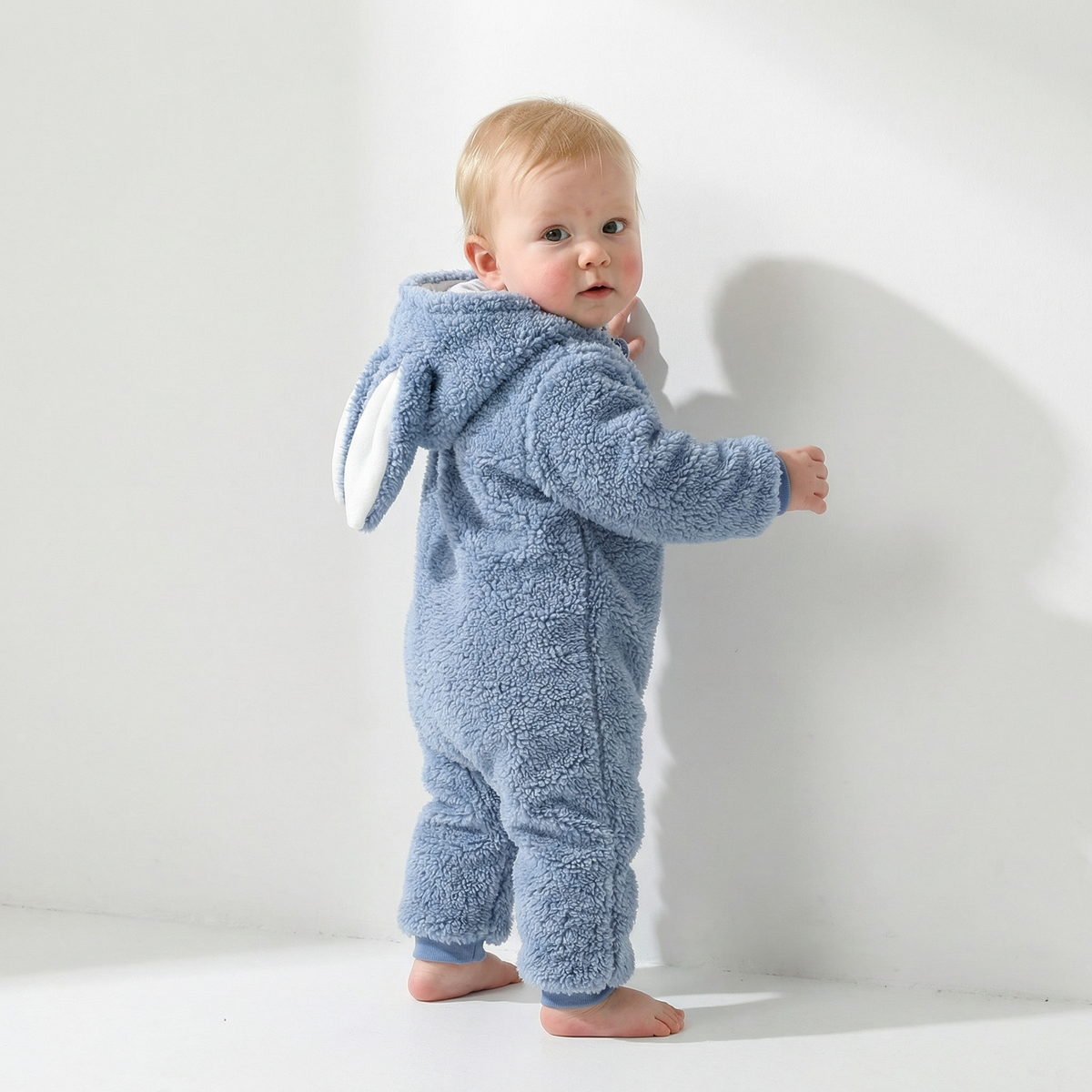 Vue de la barboteuse bébé douce en cachemire