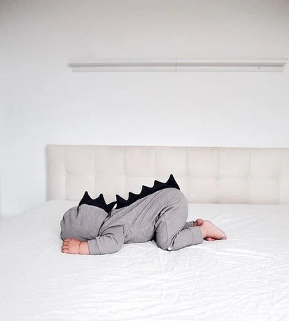 Tenue complète de bébé avec grenouillère à motif dinosaure