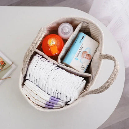 Panier à couches pratique pour la table à langer