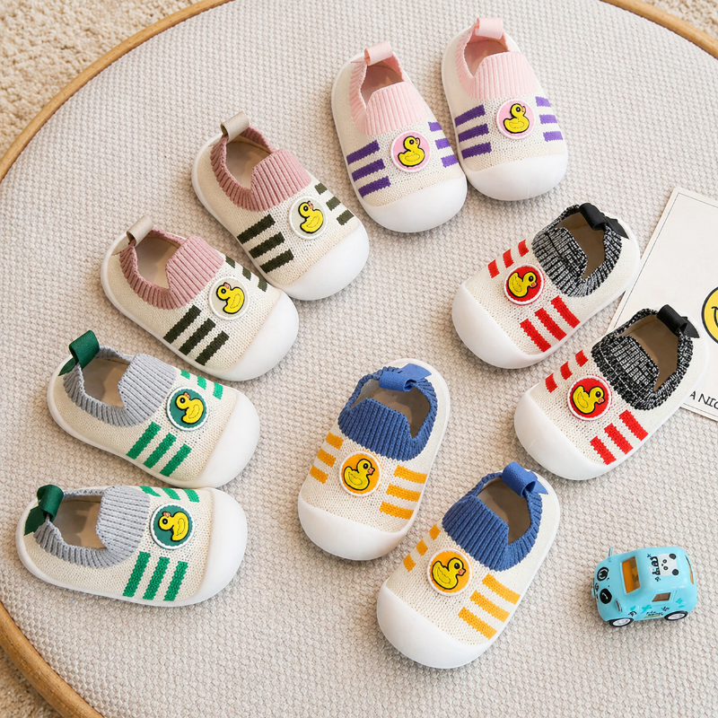 Semelle souple des chaussons chaussettes conçue pour bouger librement