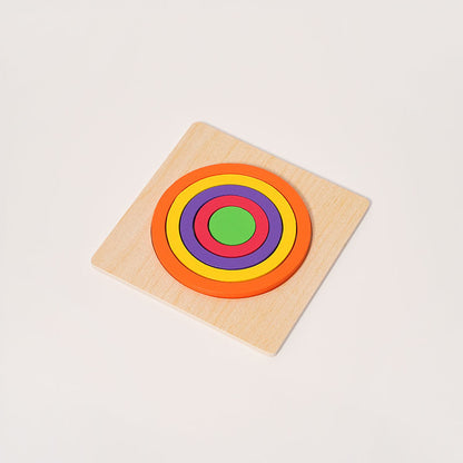 Pièces en bois du jeu de casse-tête Montessori pour enfants